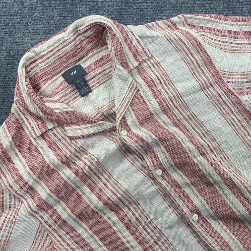 H&M Button Up Shirt Small Red White Striped Short Sleeve Camp Collar Mens